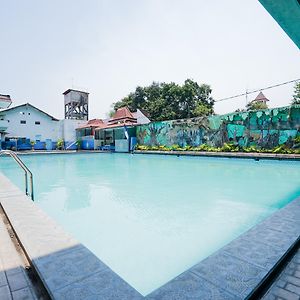 Oyo 1652 Hotel Tampiarto